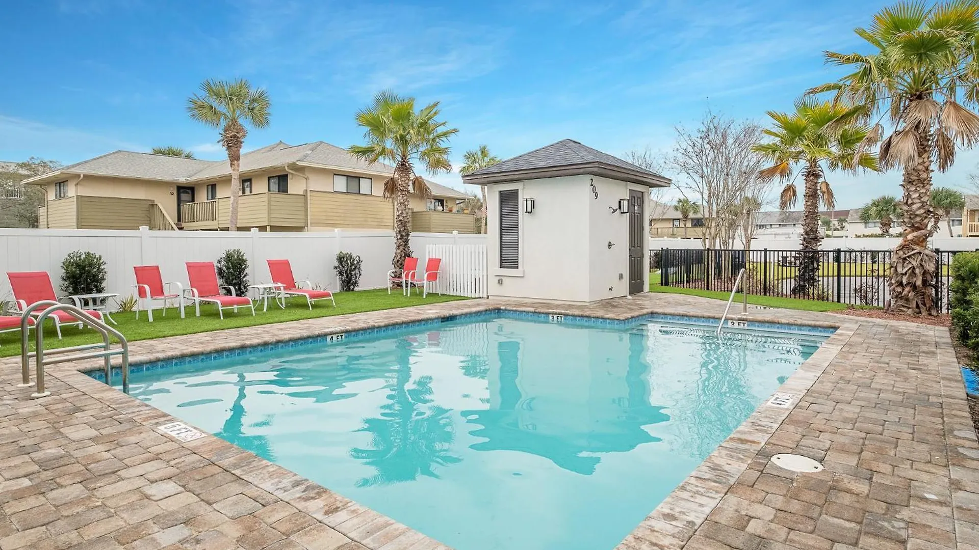 Holiday home Shellebrate Chateau With Lsv And Heated Pool Destin
