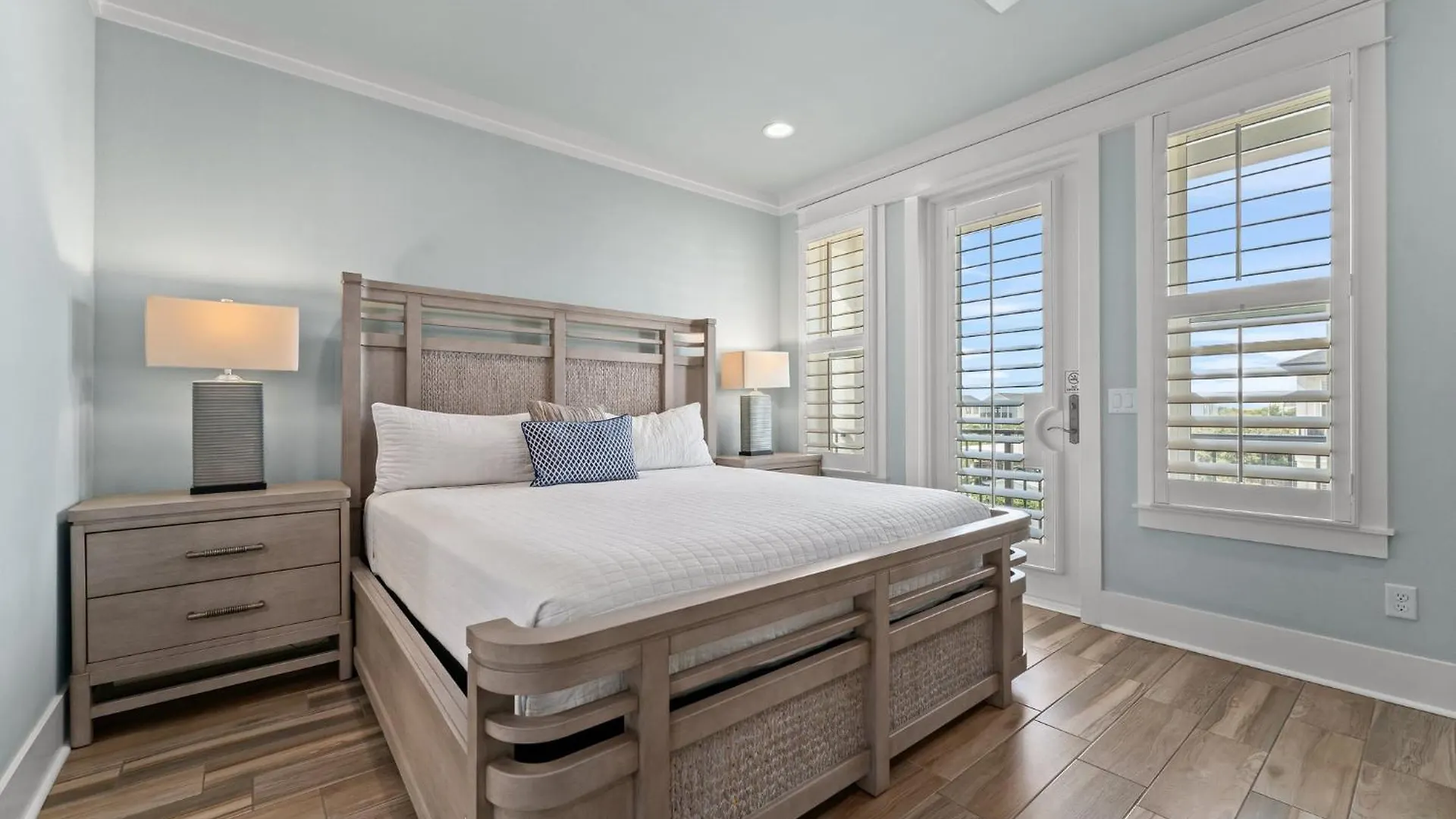 Shellebrate Chateau With Lsv And Heated Pool Destin United States